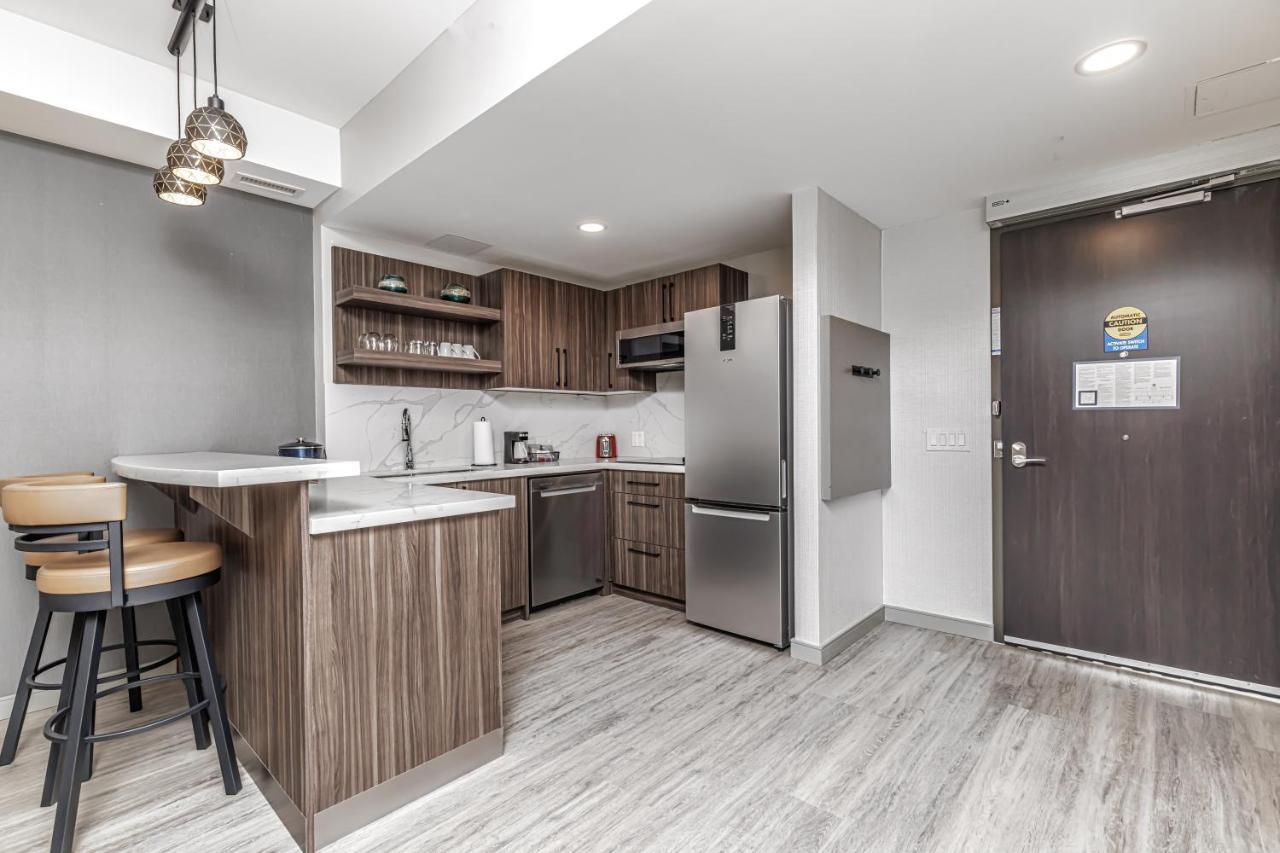 Hyatt Place Toronto-Brampton Bagian luar foto